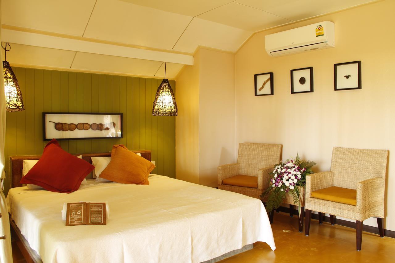 Hotel Baan Chumphon Pathio Zewnętrze zdjęcie