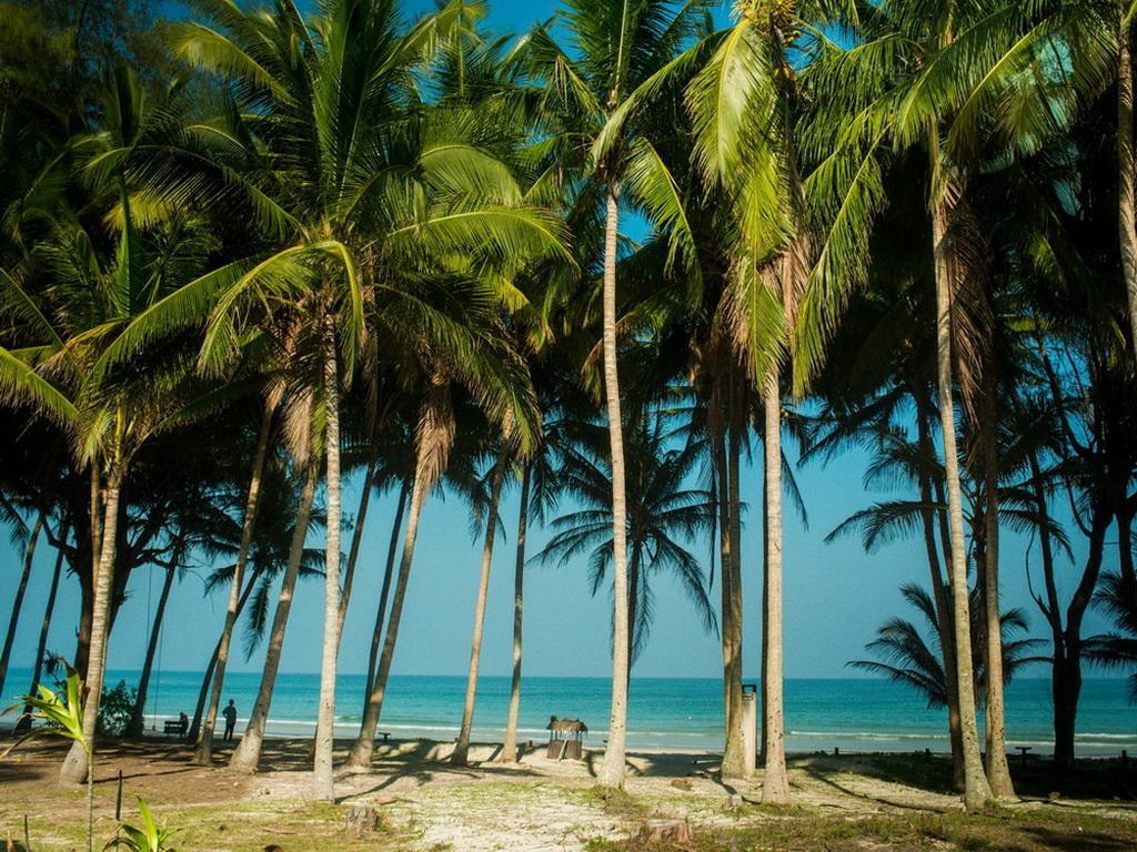 Hotel Baan Chumphon Pathio Zewnętrze zdjęcie