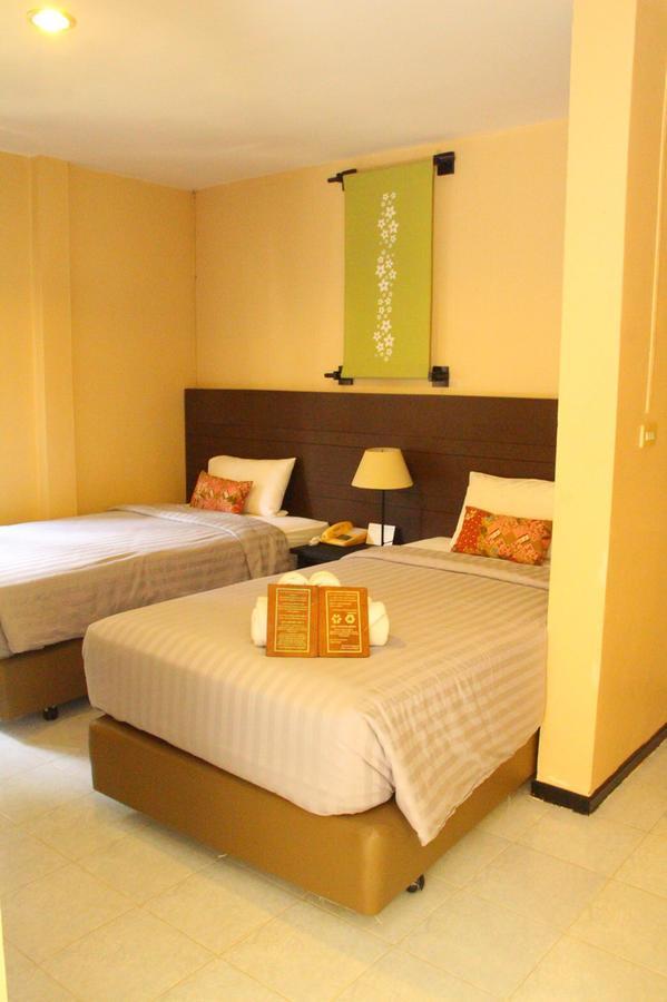Hotel Baan Chumphon Pathio Zewnętrze zdjęcie