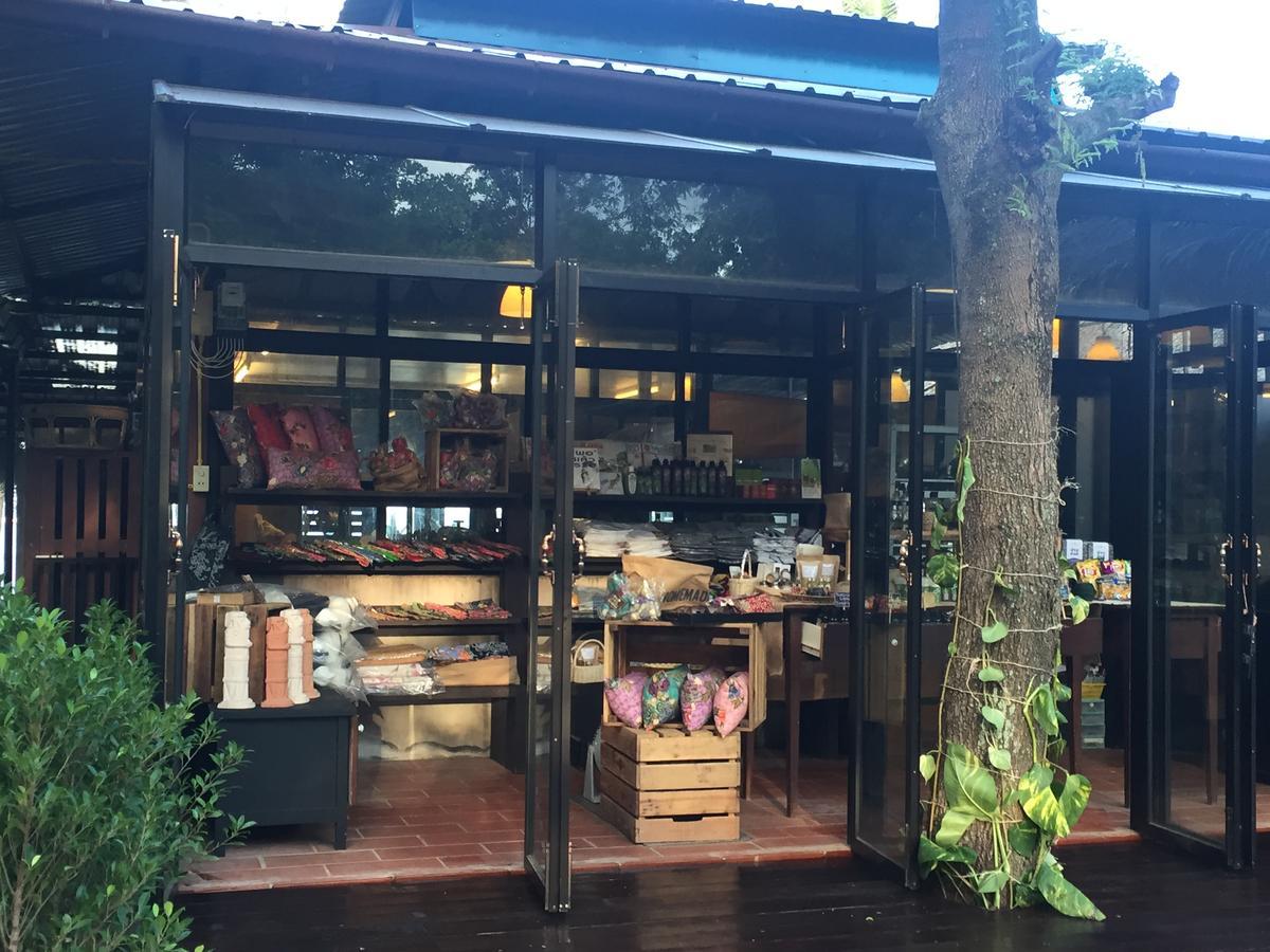 Hotel Baan Chumphon Pathio Zewnętrze zdjęcie